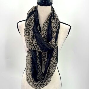 UEC Guess leopard and black infinity scarf